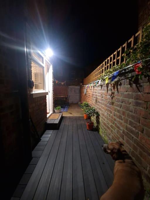 Gorgeous Edwardian Terrace In Old Trafford Villa Manchester Exterior photo